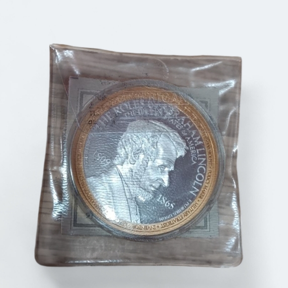 2017 Abe Lincoln Commander-in-Chief commemorative proof 50mm 54g coin - Picture 5 of 5